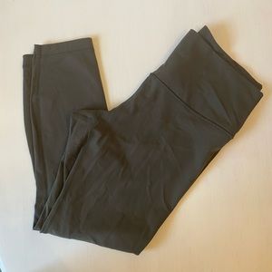 Size 12 align high rise crop leggings